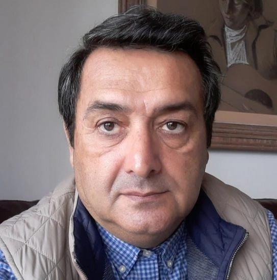 İsfəndiyar Vahabzadə Əli İnsanovun partiyasından istefa verdi — FOTO