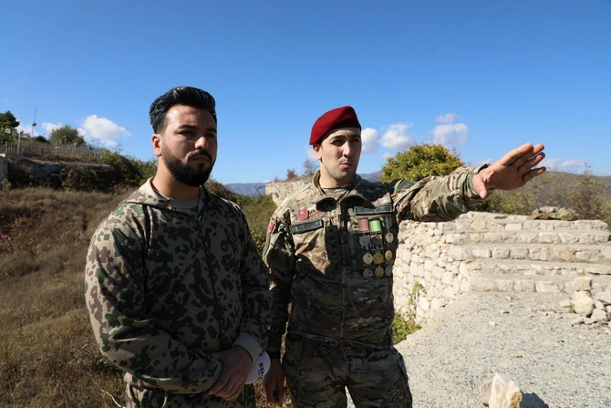 Xüsusi təyinatlıların Şuşa əməliyyatı - şəhərdəki küçə döyüşlərinin təfərrüatı Xüsusi təyinatlıların Şuşa əməliyyatı - şəhərdəki küçə döyüşlərinin təfərrüatı