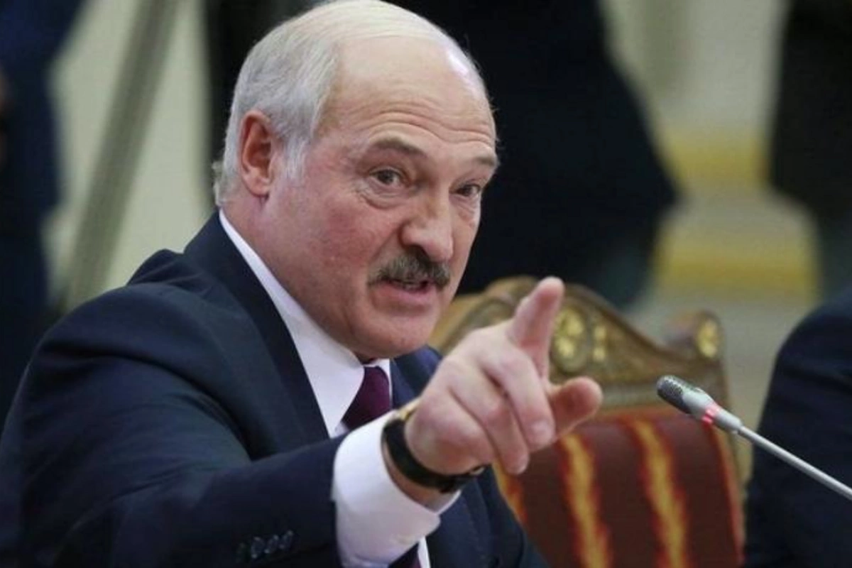 Lukaşenko Avropa liderlərini “ağılsızlar” adlandırdı