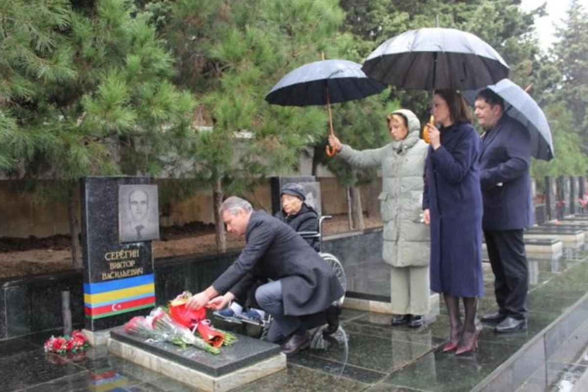 Ukrayna səfiri Zəfər Günü ilə bağlı paylaşım edib
