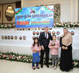 Xətai rayonunda Zəfər Gününə həsr olunan təntənəli tədbir təşkil edilib — FOTOLAR Xətai rayonunda Zəfər Gününə həsr olunan təntənəli tədbir təşkil edilib — FOTOLAR