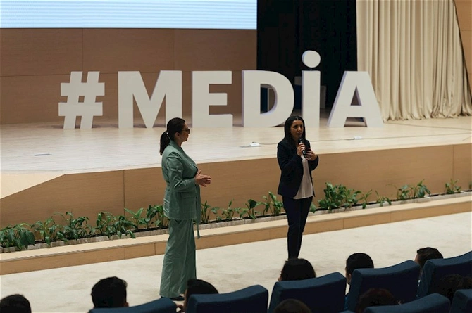 “TEDx” formatında “#MEDİAtalks” tədbiri keçirilib — FOTOLAR “TEDx” formatında “#MEDİAtalks” tədbiri keçirilib — FOTOLAR
