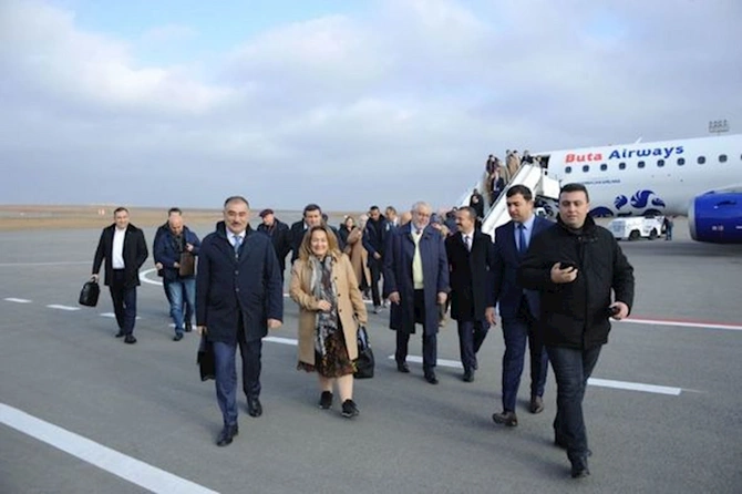 Diplomatların və hərbi attaşelərin Zəngilana səfəri başladı — FOTO Diplomatların və hərbi attaşelərin Zəngilana səfəri başladı — FOTO