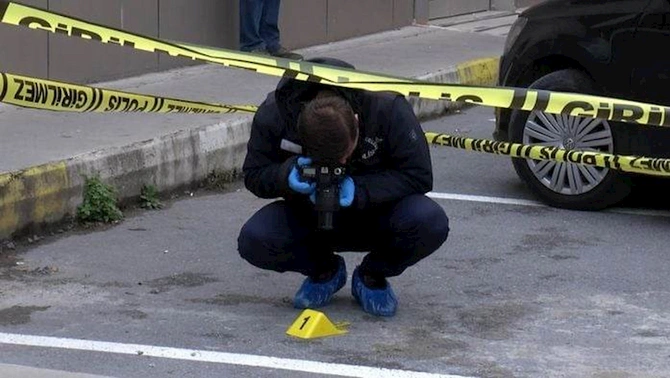 Parkinq davası qanla bitdi — Polis vətəndaşı güllələdi (FOTOLAR) Parkinq davası qanla bitdi — Polis vətəndaşı güllələdi (FOTOLAR)