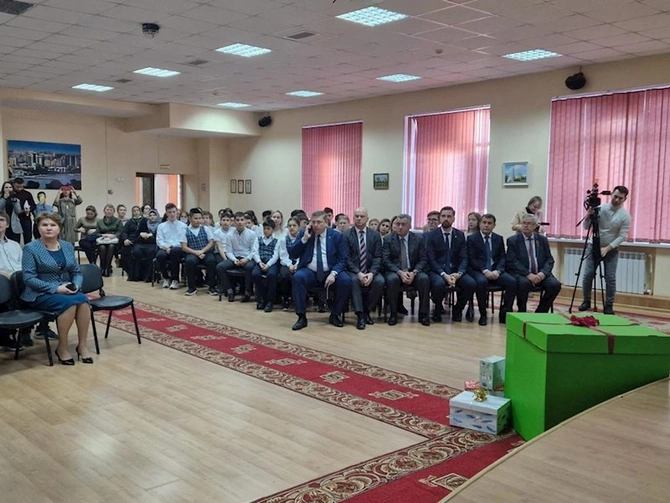 Ümummilli lider Heydər Əliyevin xatirəsi Həştərxan şəhərində yad edilib — FOTO Ümummilli lider Heydər Əliyevin xatirəsi Həştərxan şəhərində yad edilib — FOTO