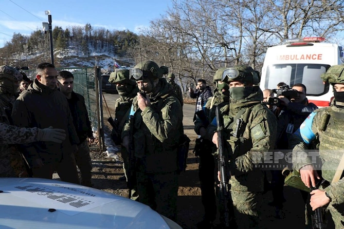 Rusiya sülhməramlısı “Report”un avtomobilinə avtomat silahla zərər yetirib — YENİLƏNİB (VİDEO/FOTO)