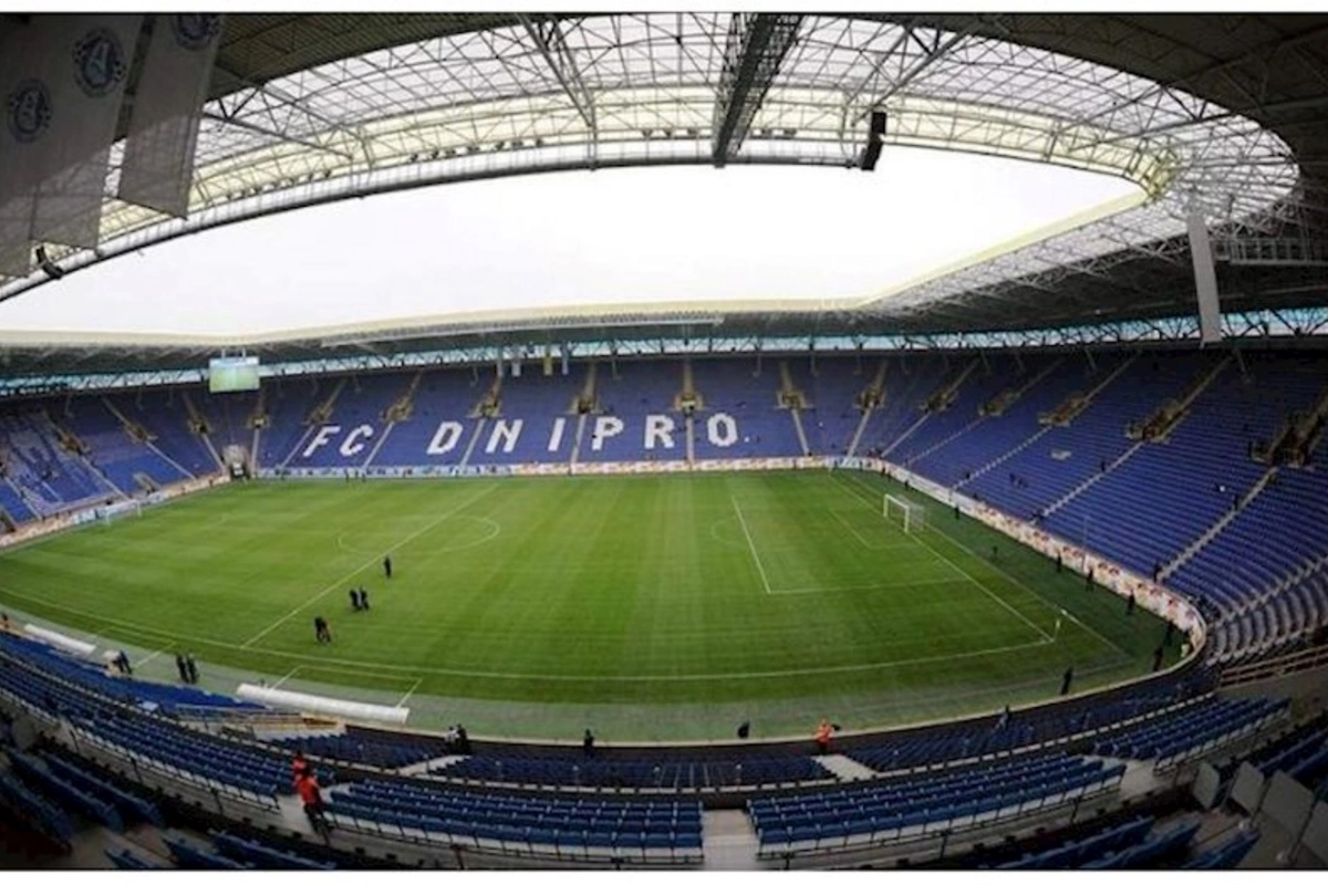 Ukraynanın ən böyük stadionlarından biri hərraca çıxarılıb