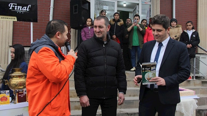 “Final” qalibə avtomobil verdi — FOTOLAR “Final” qalibə avtomobil verdi — FOTOLAR