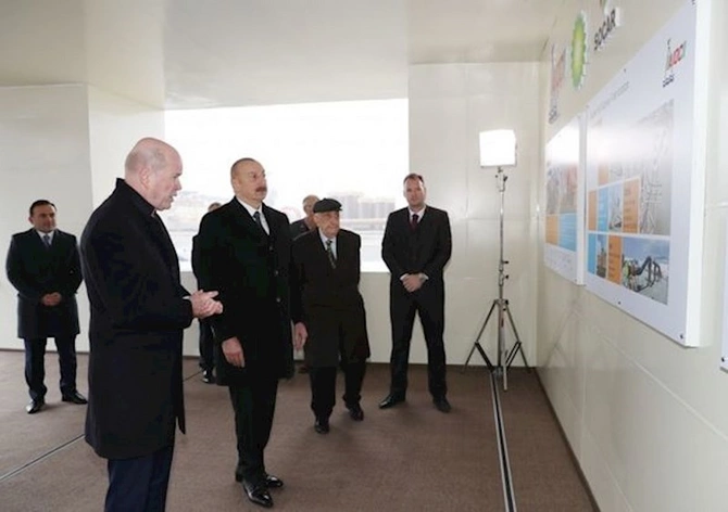 Prezident “Azəri-Mərkəzi-Şərqi” platformasının dayaq blokunun yola salınması mərasimində — YENİLƏNİB (FOTO)