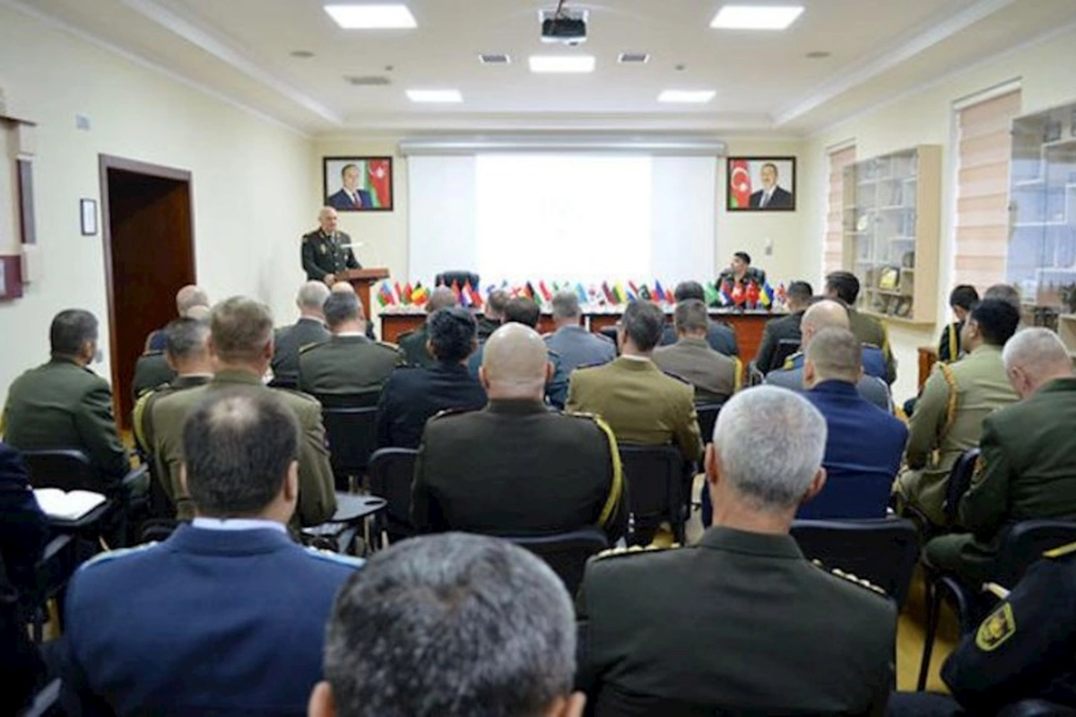 Hərbi attaşelərlə 2022-ci ilin yekununa dair toplantı keçirilib — FOTO