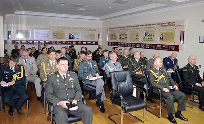 Hərbi attaşelərlə 2022-ci ilin yekununa dair toplantı keçirilib — FOTO Hərbi attaşelərlə 2022-ci ilin yekununa dair toplantı keçirilib — FOTO