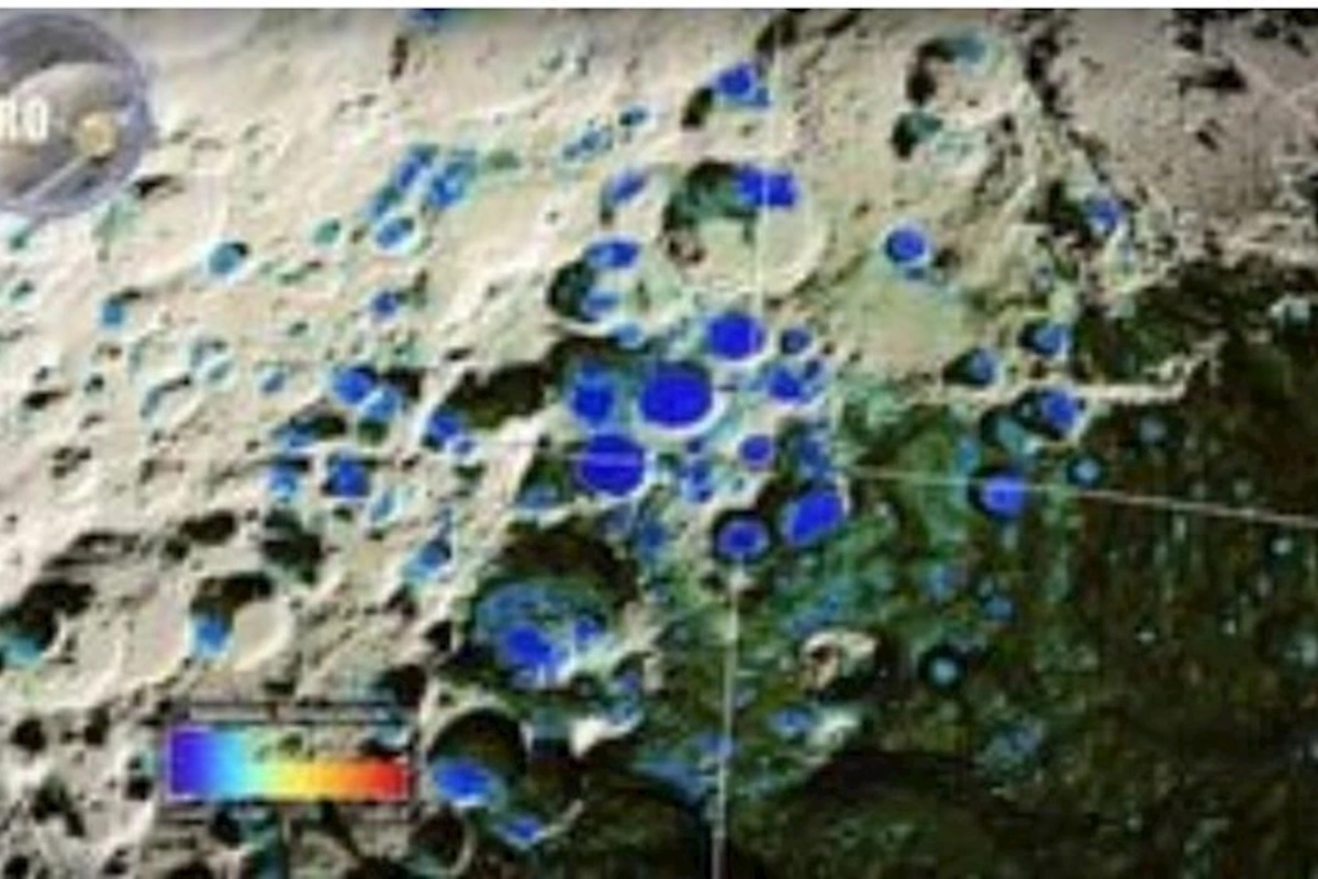 NASA Aya peyk göndərdi