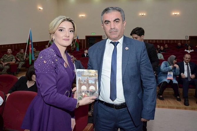 Qətlə yetirilən Mahir Allahverdiyev vəzifəli şəxs imiş — FOTOLAR Qətlə yetirilən Mahir Allahverdiyev vəzifəli şəxs imiş — FOTOLAR