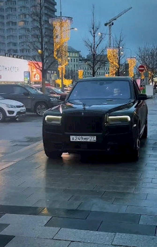 Azərbaycanlı müğənninin 30 milyonluq maşını — FOTOLAR Azərbaycanlı müğənninin 30 milyonluq maşını — FOTOLAR