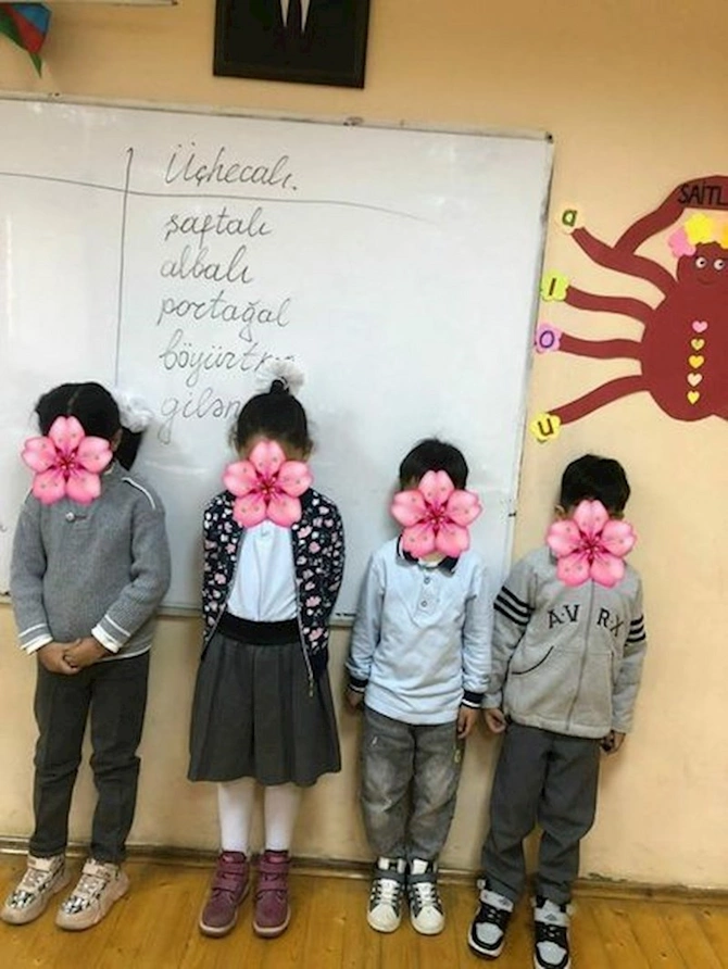 Şagirdlərə psixoloji təzyiq etdiyi deyilən müəllimə töhmət verildi — FOTO Şagirdlərə psixoloji təzyiq etdiyi deyilən müəllimə töhmət verildi — FOTO