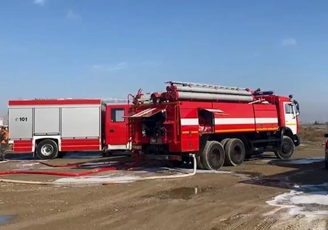 Səngəçalda güclü yanğın: 50 ton dizel, yük avtomobili, kafe — YENİLƏNİB (FOTO/VİDEO)