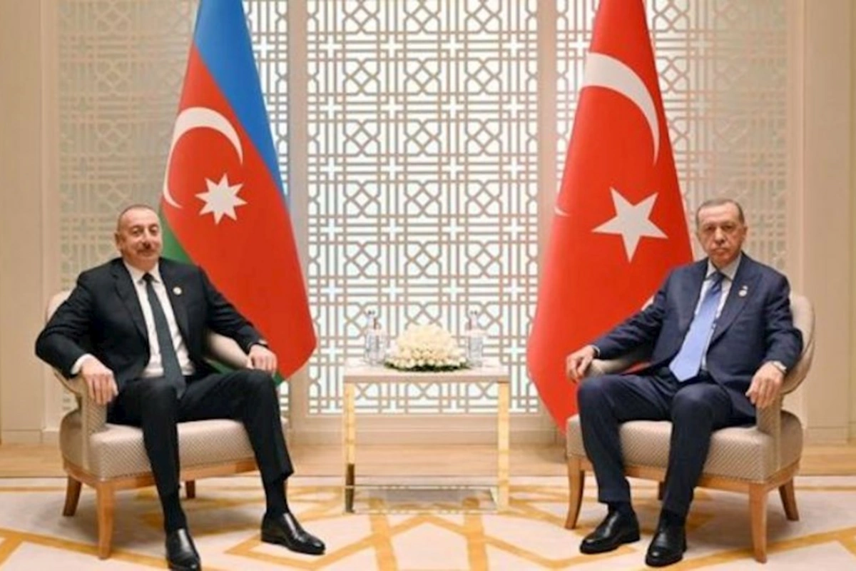 İlham Əliyev Rəcəb Tayyib Ərdoğanla görüşüb, qardaşlıq münasibətlərinin genişləndiyi vurğulanıb — YENİLƏNİB