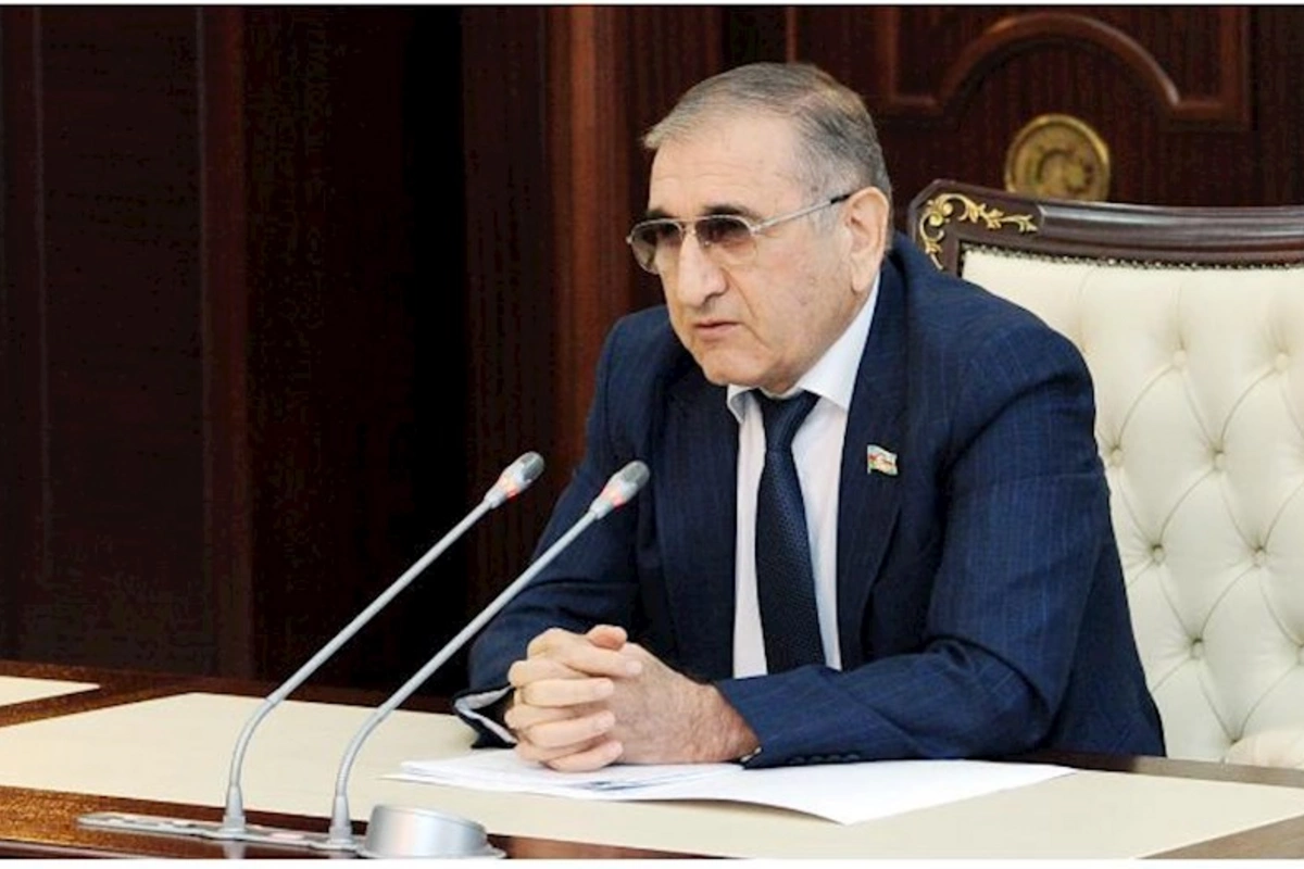 Deputat: “Bələdiyyə sədrləri özlərini ağa kimi aparırlar”