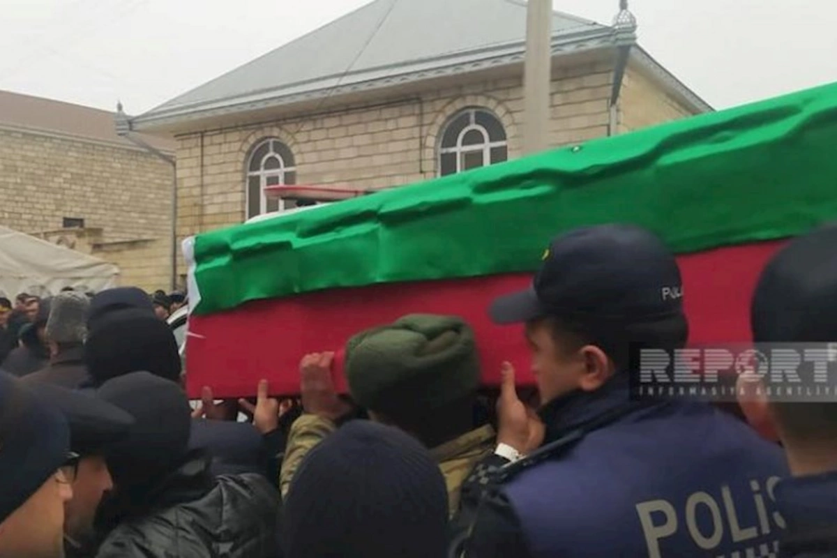 Kəlbəcərdə minaya düşərək şəhid olan hərbçimiz dəfn edilib — YENİLƏNİB (FOTO/VİDEO)