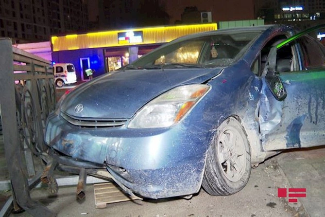 Bakıda yol qəzası baş verib, xəsarət alanlar var — FOTO