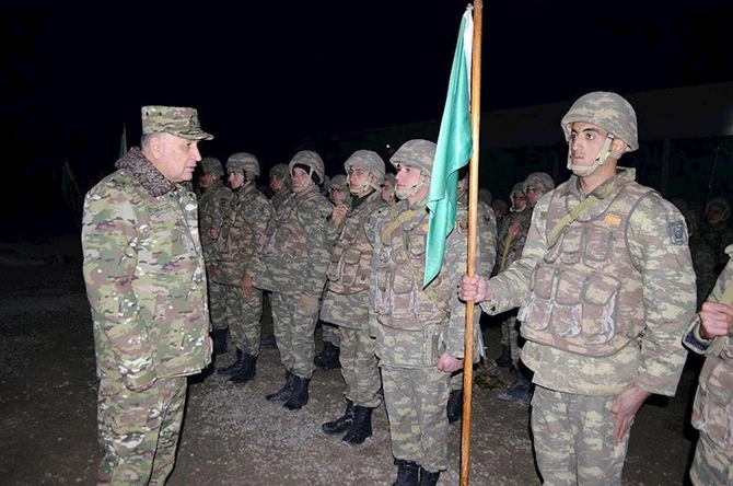 Kərim Vəliyev bir sıra hərbi hissələrin döyüş hazırlığını yoxlayıb — FOTOLAR