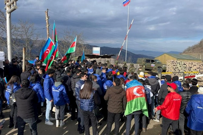 Könüllü gənclər Qarabağda ekoloji aksiyada — FOTOLAR