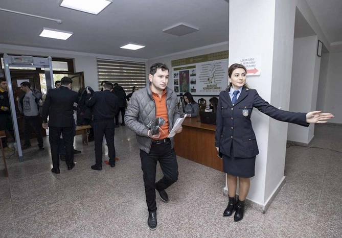 Gömrük orqanlarına xidmətə qəbul ilə əlaqədar müsabiqənin test imtahanı mərhələsi keçirilib