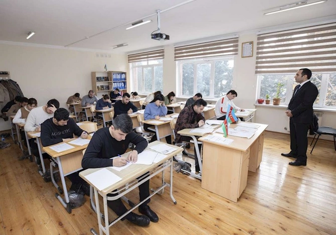 Gömrük orqanlarına xidmətə qəbul ilə əlaqədar müsabiqənin test imtahanı mərhələsi keçirilib