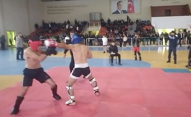 Heydər Əliyevin 100 illik yubileyinə həsr olunmuş kikboksinq üzrə açıq rayon birinciliyi keçirilib — FOTO