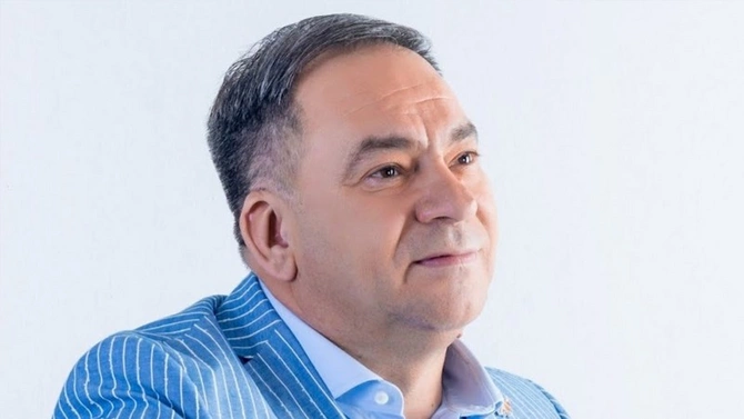 Tanınmış müğənni Fərdanın onu aldatmasından danışdı — Sabah tezdən dəstənizlə...