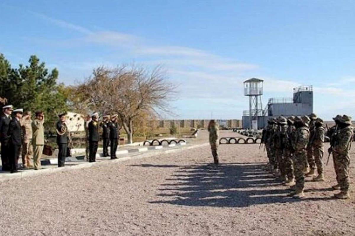 Pakistanlı komandan Azərbaycanda hərbi hissəyə gəldi