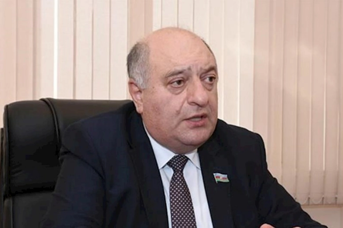 “Oturmalıdır evində, dövlət pul verməlidir, bu da xərcləməlidir“ — Deputatdan etiraz