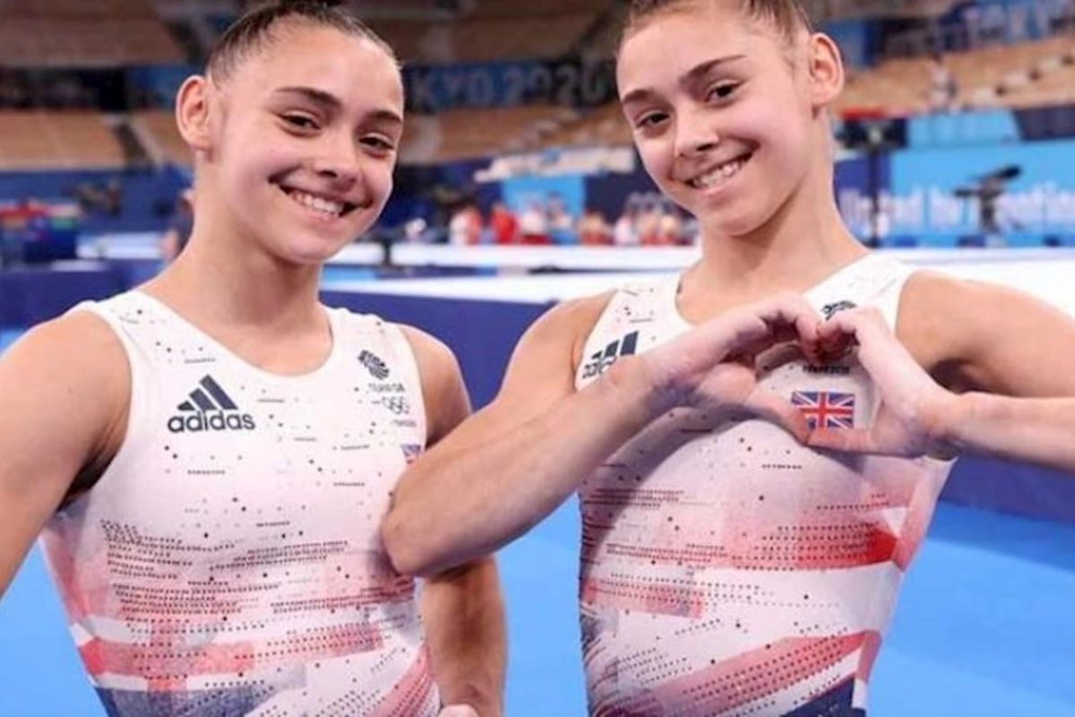 Böyük Britaniyanı təmsil edən azərbaycanlı gimnastlar Bakıya gələcəklər