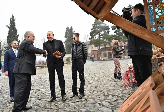 İlham Əliyev və Mehriban Əliyeva “Yuxarı Baş” qoruğunda aparılan təmir-bərpa işləri ilə tanış olublar — YENİLƏNİB (FOTOLAR)
