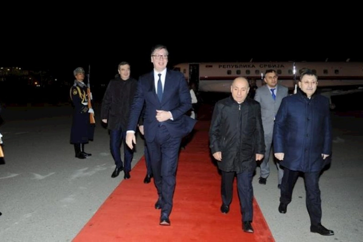 Serbiya Prezidenti Azərbaycana gəldi