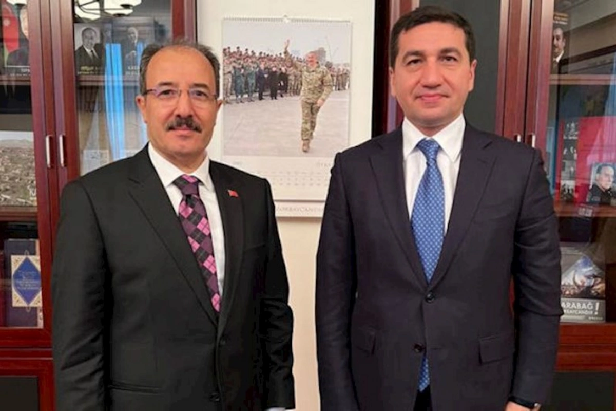 Hikmət Hacıyev Türkiyə səfiri ilə görüşdü — FOTO