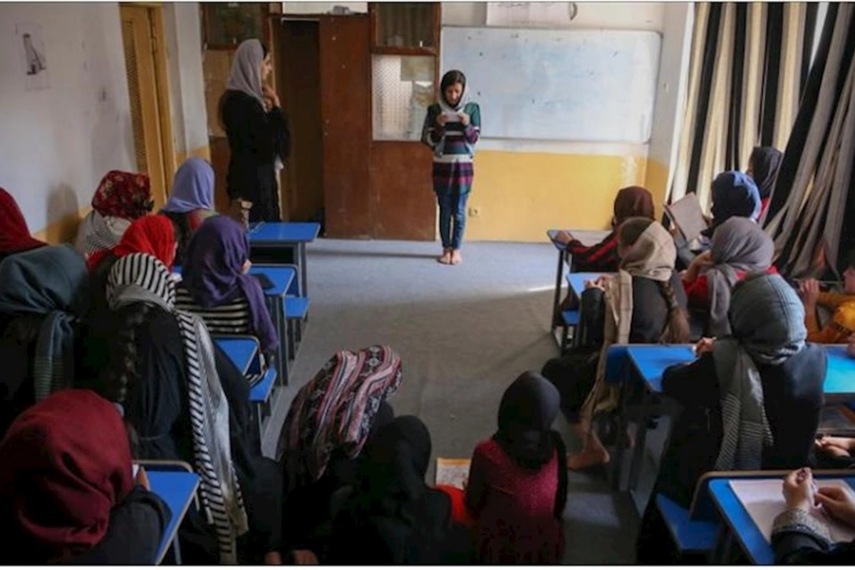 Əfqanıstan universitetlərində qızların təhsili dayandırıldı