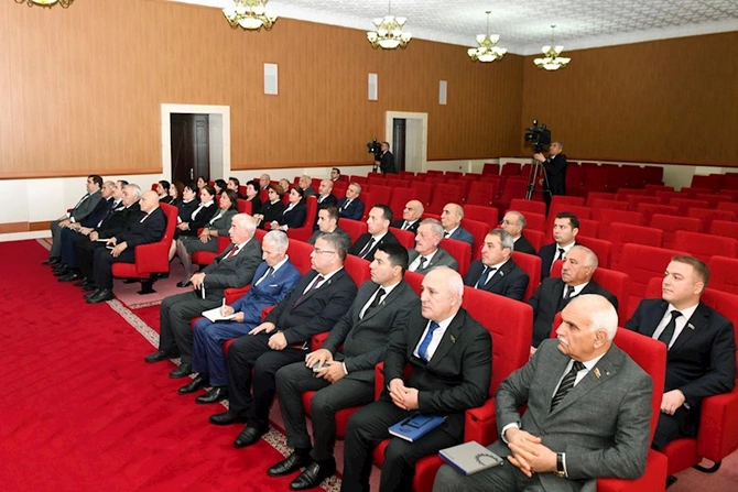 Vasif Talıbov istefa iclasında iştirak etməyib — FOTO Vasif Talıbov istefa iclasında iştirak etməyib — FOTO