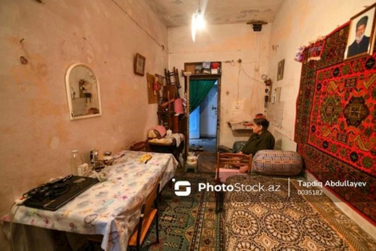 Bakıda yetmiş yaşı olan binada antisanitar vəziyyət hökm sürür — FOTOREPORTAJ