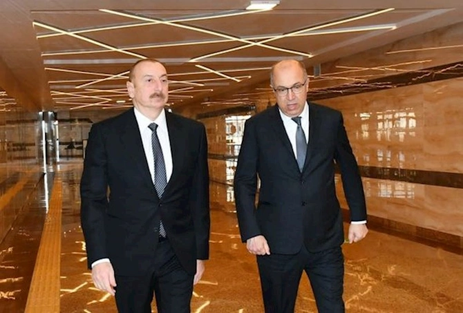 İlham Əliyev “Xocəsən” metro stansiyasının açılışında iştirak edib — YENİLƏNİB (FOTO)
