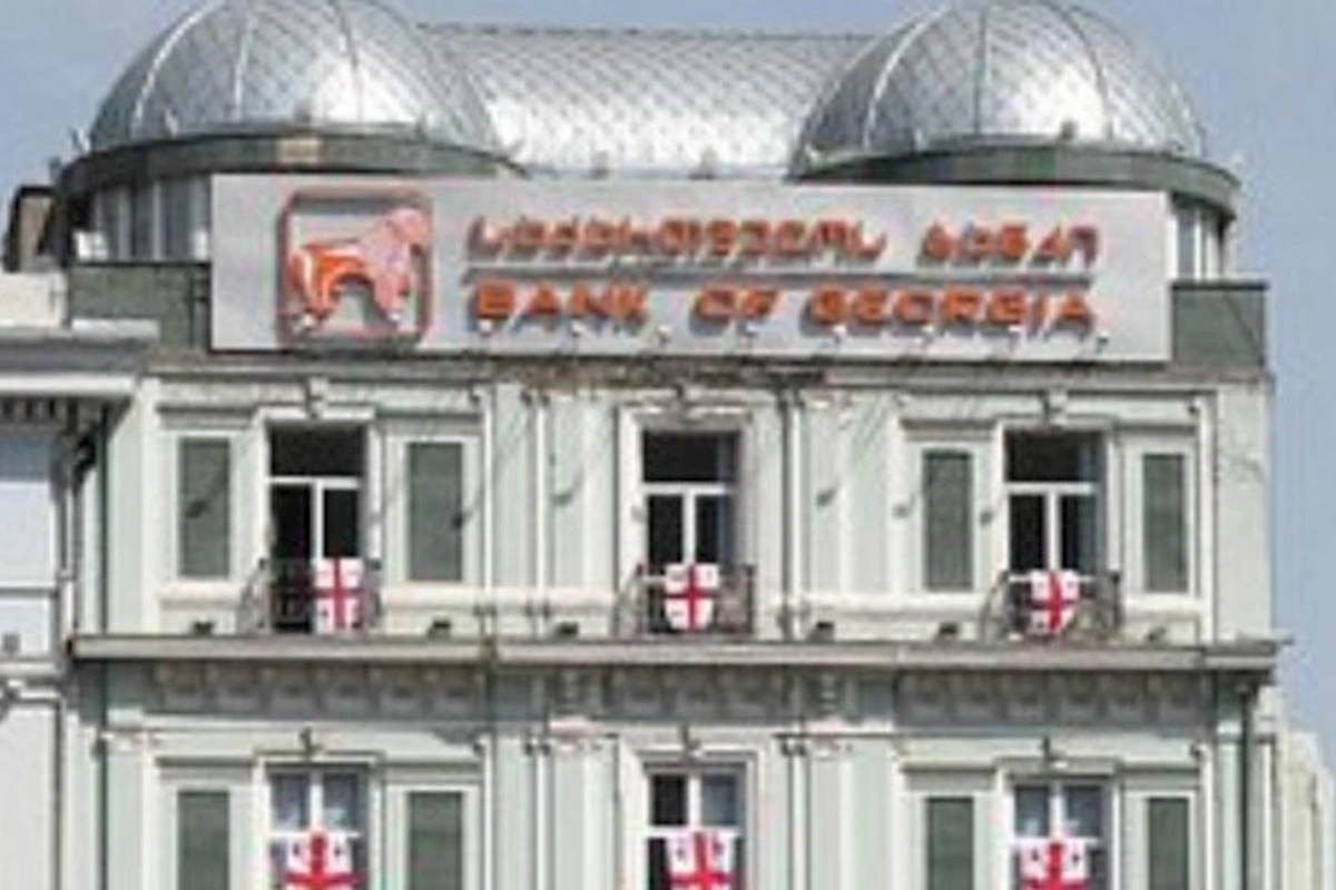 Ruslar Gürcüstandakı bank hesablarını məcburi şəkildə bağlamağa başladılar