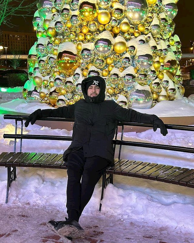 Namiq Qaraçuxurlu Rusiya küçələrində, tanınmaz halda... — FOTO