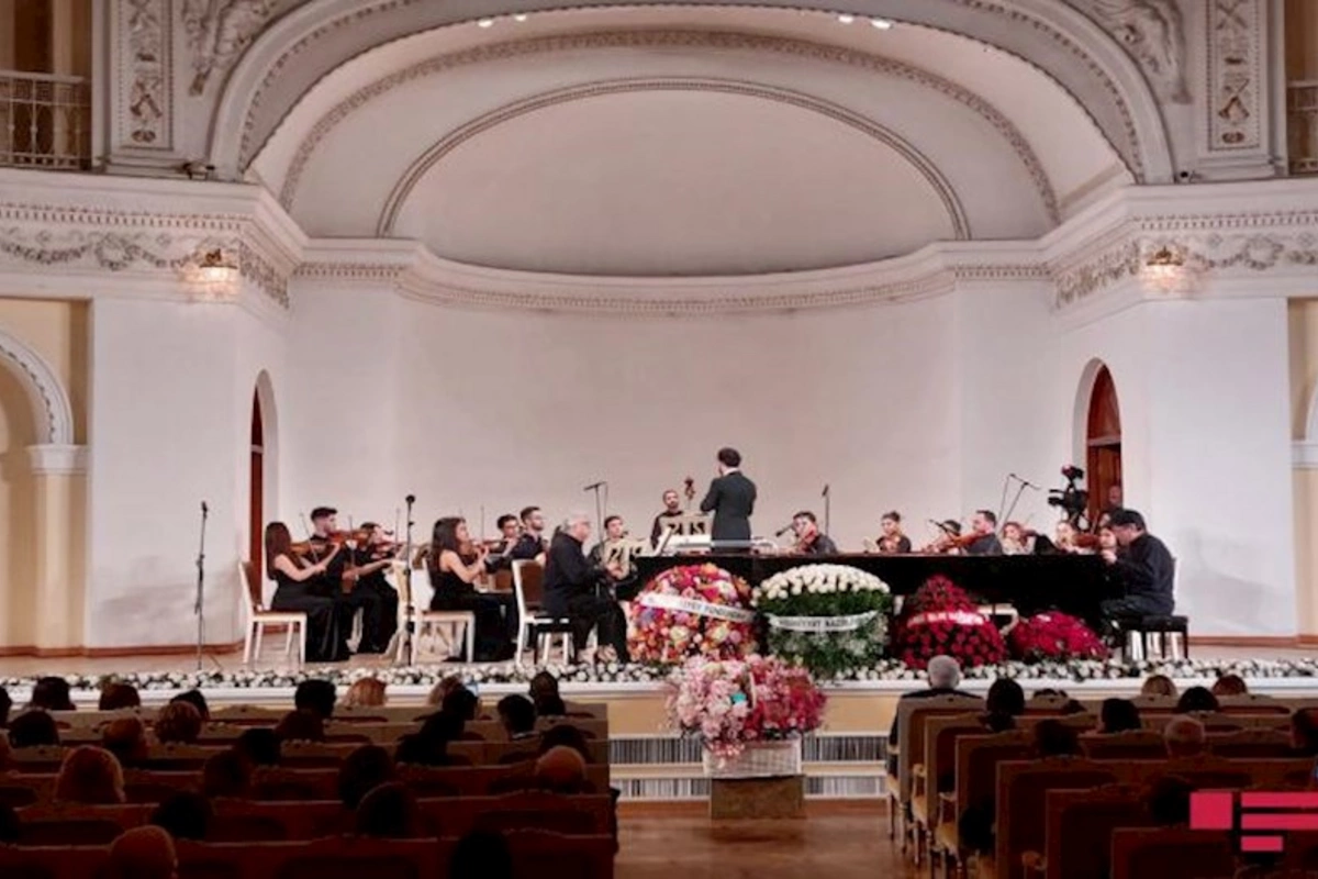 Fərhad Bədəlbəylinin 75 illik yubileyi münasibətilə konsert keçirilib