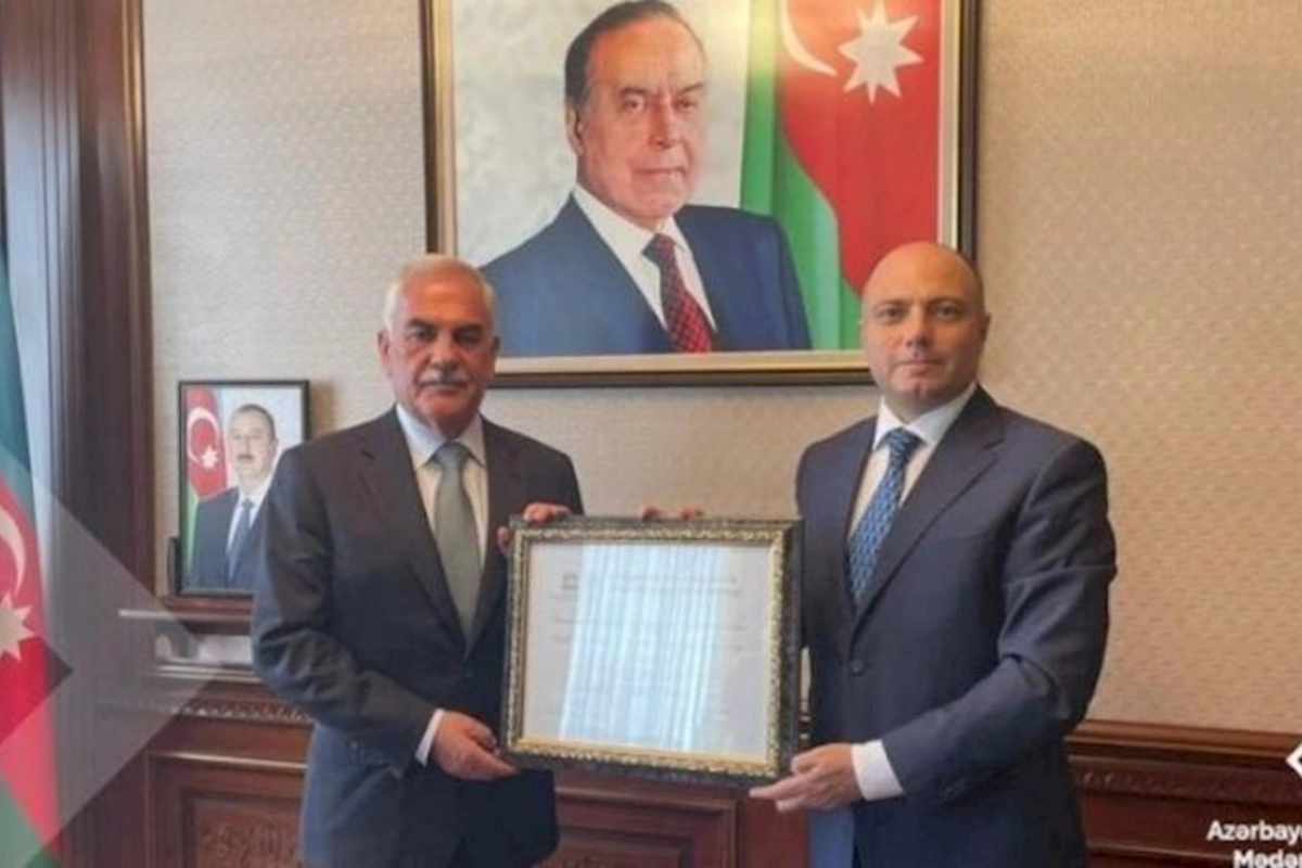 Vəzifə “dövlətin başına” çıxmaq deyil, Kərimov...