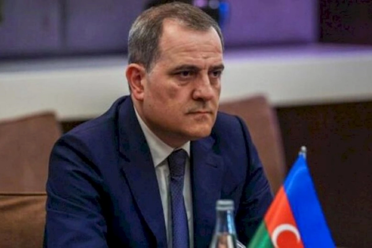 Ceyhun Bayramov Türkiyəyə getdi