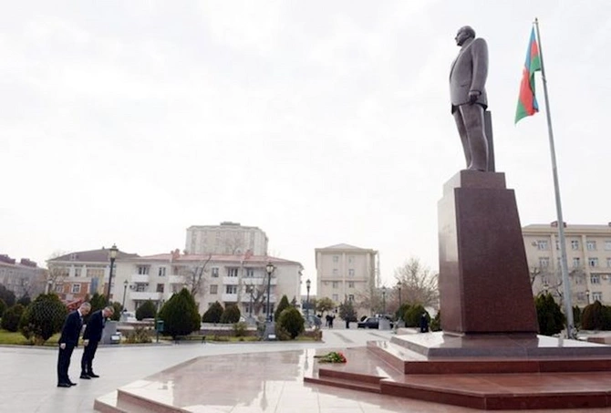 Prezidentin səlahiyyətli nümayəndəsi Naxçıvan ictimaiyyətinə təqdim edilib — FOTO