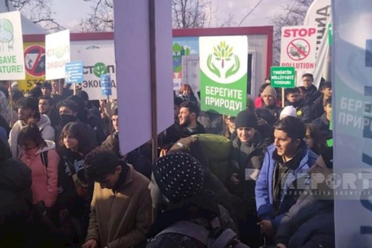 Xankəndi yolunda aksiya davam edir: Sərbəst hərəkətə heç bir maneə yoxdur