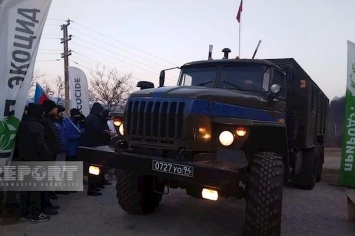 Sülhməramlıların maşınları Xankəndi yolunda maneəsiz hərəkət etdilər
