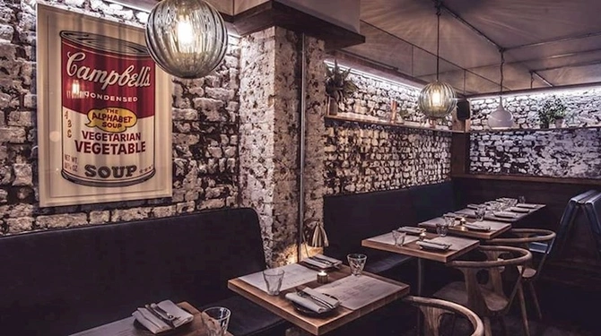 Azərbaycanlı generalın qızlarının Londondakı restoran biznesi — ÜNVAN (FOTOLAR)