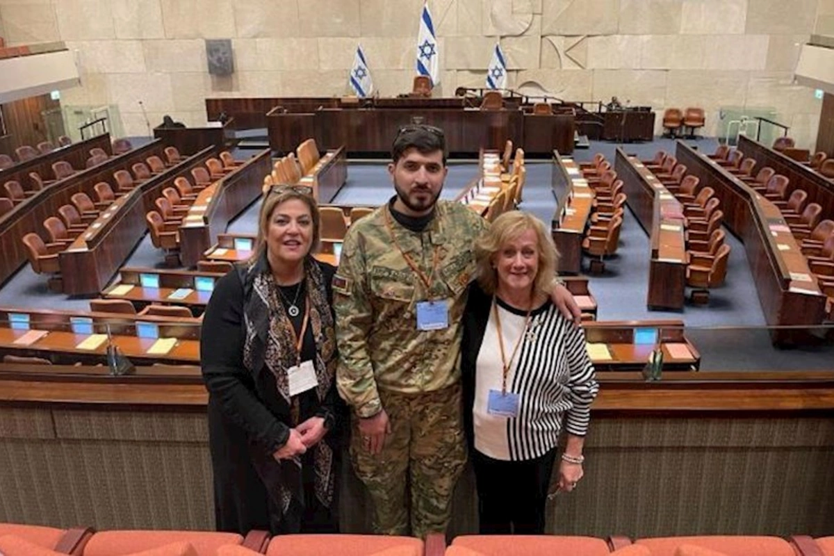 Azərbaycanlı qazi İsrailə səfəri zamanı parlament spikeri və hökumət üzvləri ilə görüşdü — FOTO